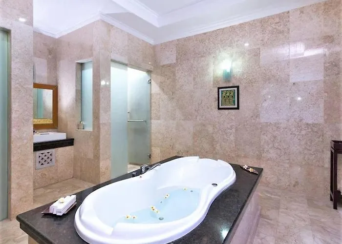 Urban Oasis Near Ngurah Rai Airport Villa Kuta (Bali)